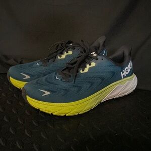 Men’s Hoka Arahi 6 Running Shoes Size 10.5 – Gently Used, Excellent Condition